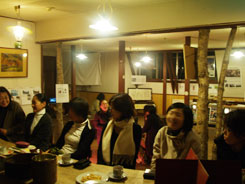 赤い三角屋根記念館のひとこま