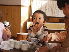赤い三角屋根記念館のひとこま